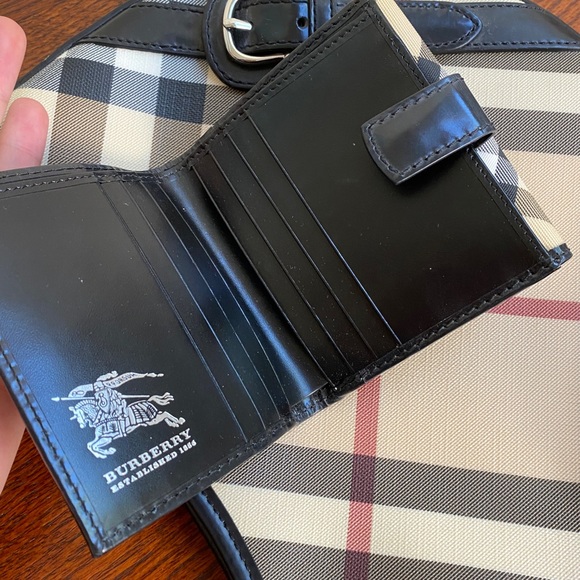Burberry Shoulder Bag & Small Compact Wallet - Picture 4 of 16